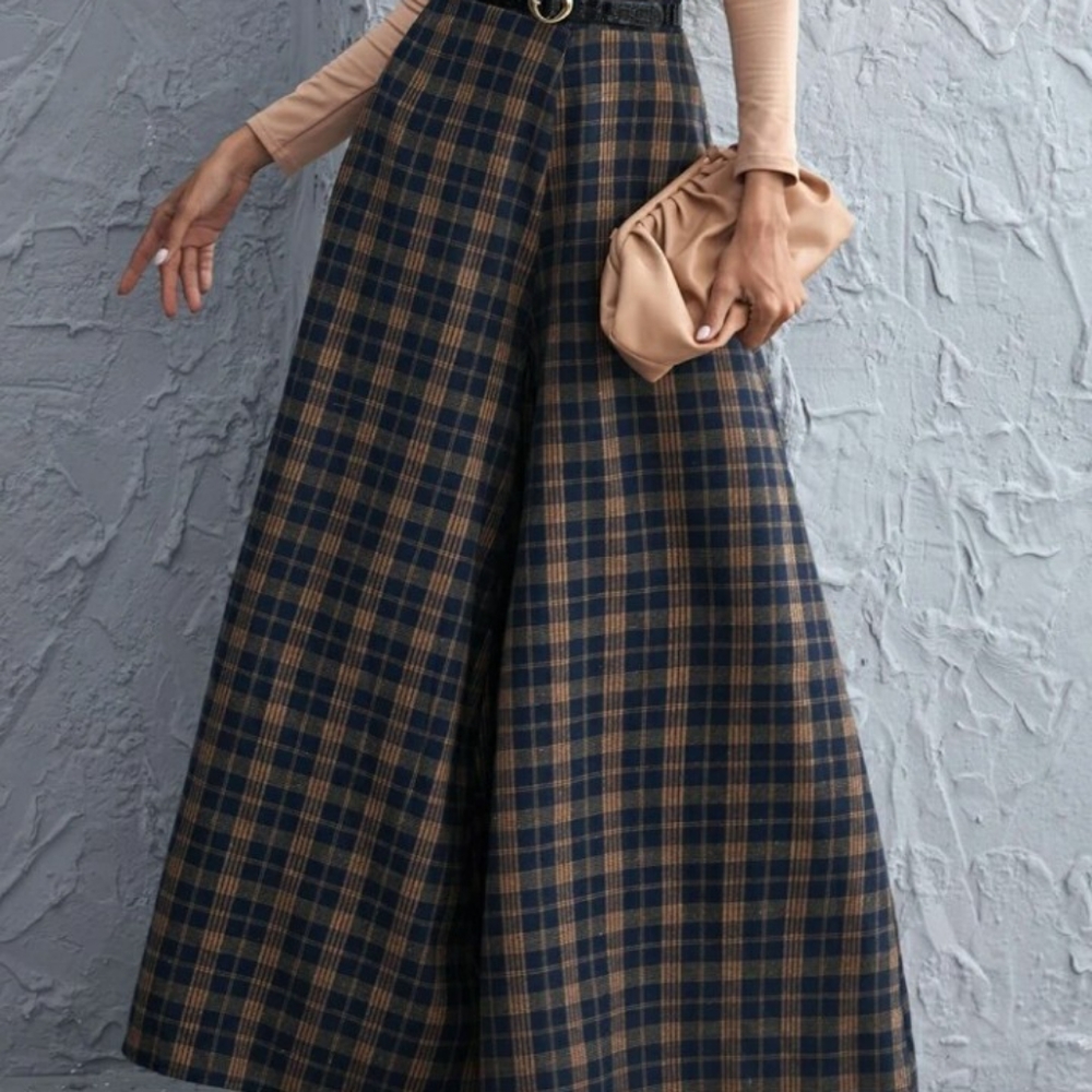 Plaid wide leg pants without belt fits size L 8/10